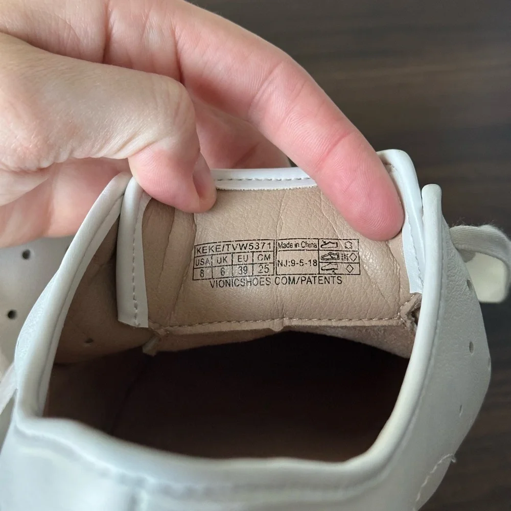 Vionic Keke Leather Sneakers Ribbon Laces in White - Picture 9 of 10